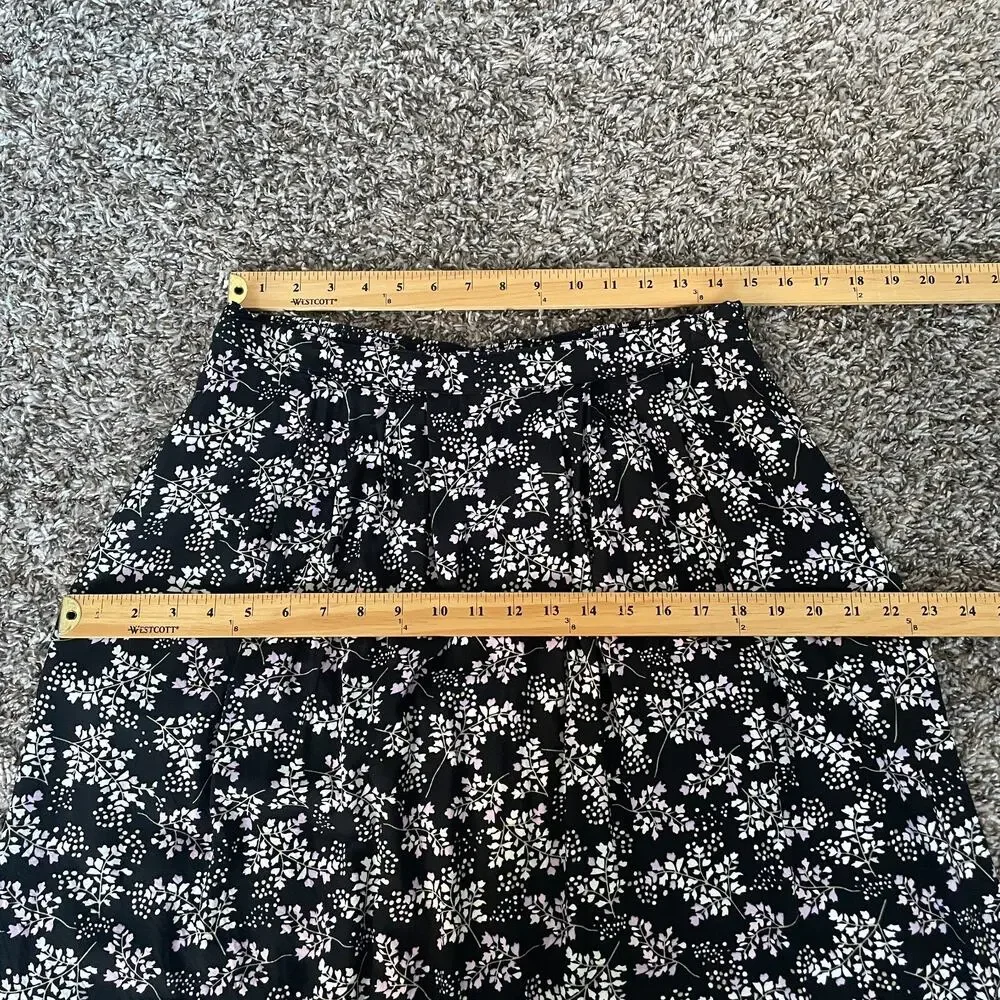 Knee Length Skirt Size Large Petite PL Black White Ditsy Floral A Line Y2K 90s